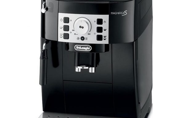 Delonghi Magnifica ECAM — автоматическая кофемашина, оснащенная капучинатором и системой автоматической очистки. Основные характеристики включают: