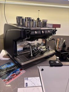 б/у кофемашина профессиональная для кофейни